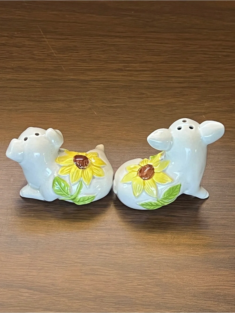 Vintage Ceramic Smiling Pigs Salt and Pepper Shakers - Made in Japan